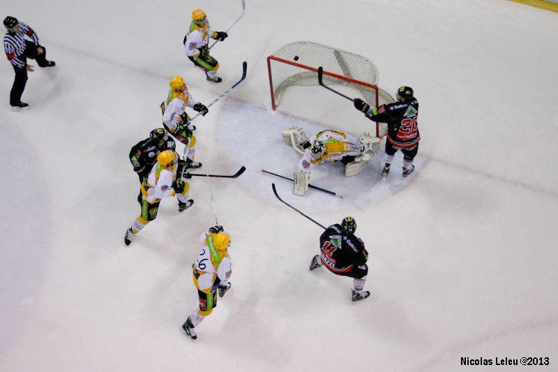Amiens  3 - 4 Strasbourg 