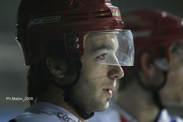 Photo hockey reportage D2 : Le tiers de trop