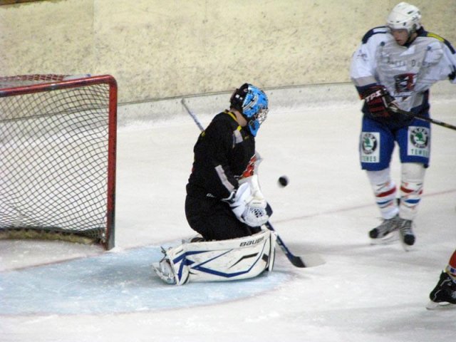 Photo hockey match Besançon - Luxembourg le 16/02/2013