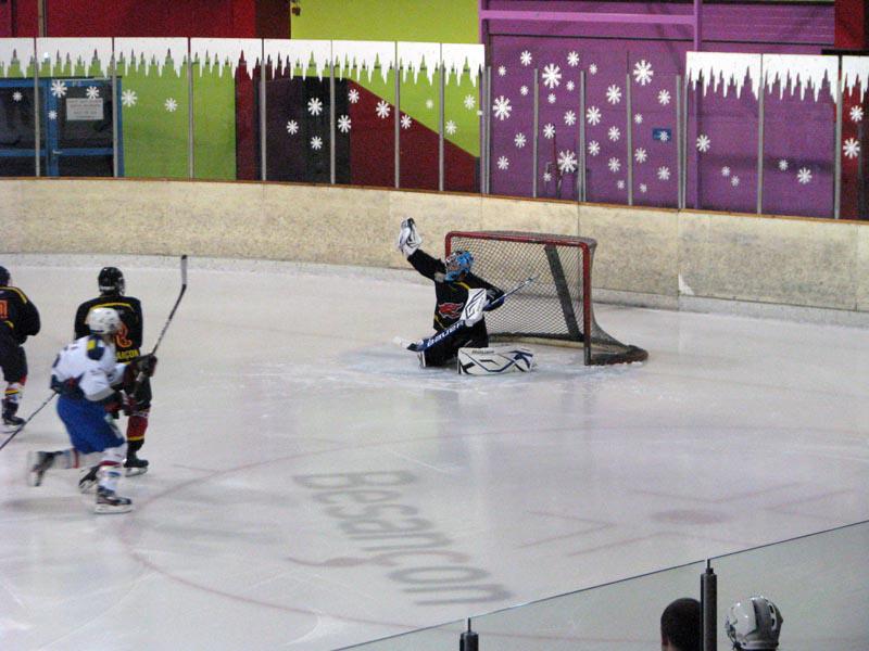 Besançon 4 - 4 Luxembourg