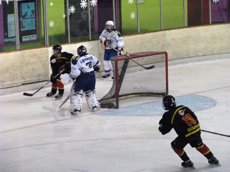 Besançon 4 - 4 Luxembourg