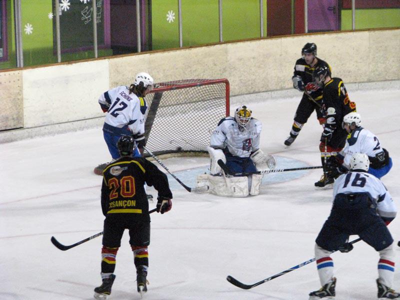 Besançon 4 - 4 Luxembourg