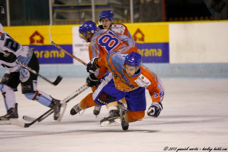 Clermont-Ferrand 0 - 13 Tours 