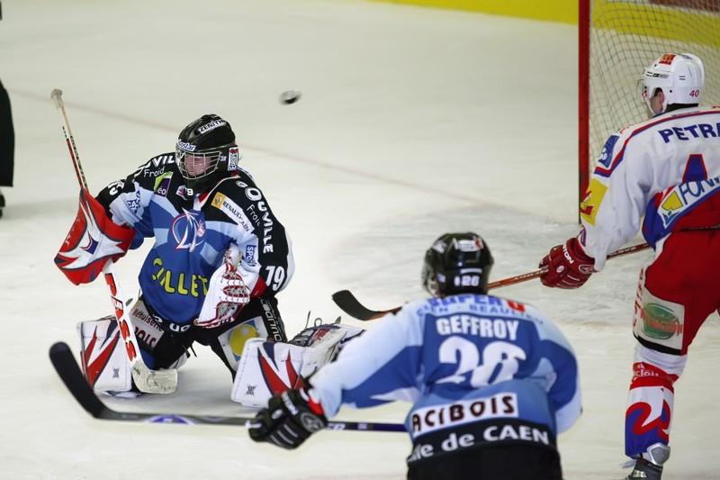 Caen  4 - 6 Epinal 