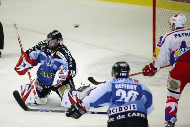 Photo hockey match Caen  - Epinal  le 29/12/2007