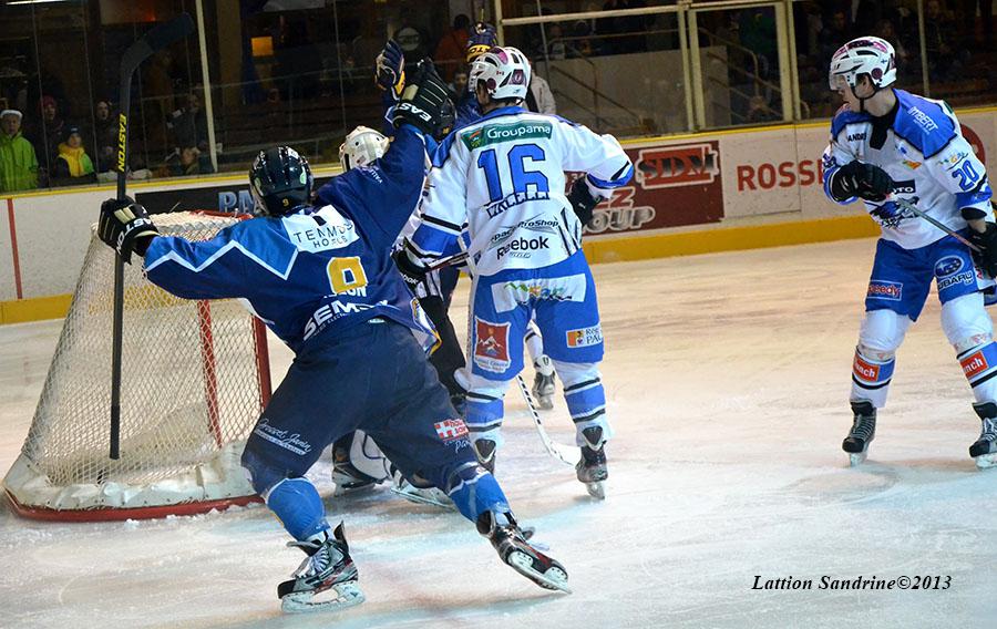 Chamonix  5 - 4 Gap 