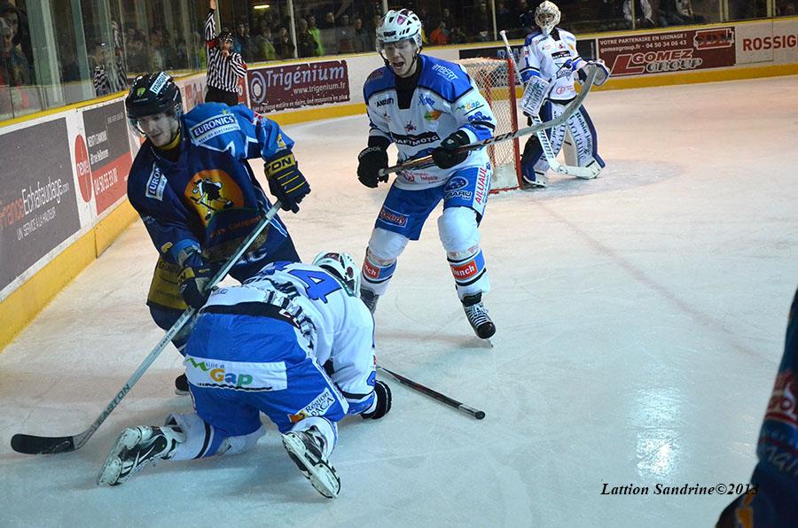 Chamonix  5 - 4 Gap 