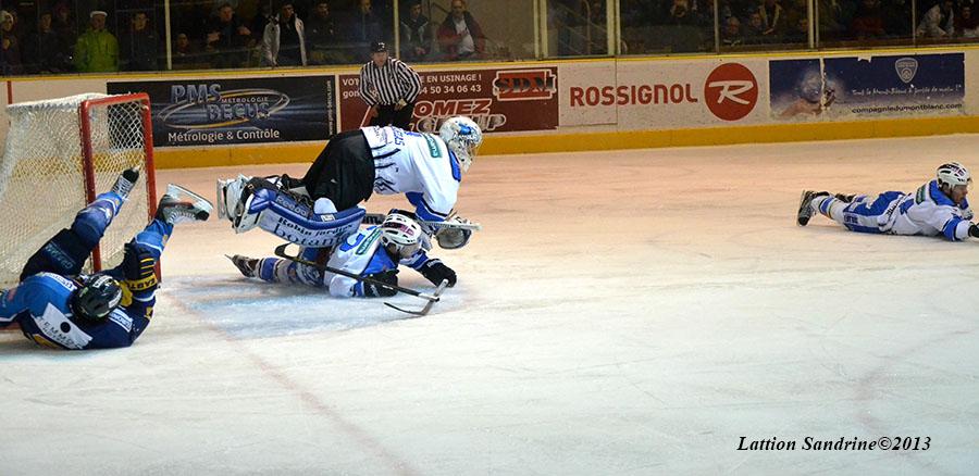 Chamonix  5 - 4 Gap 