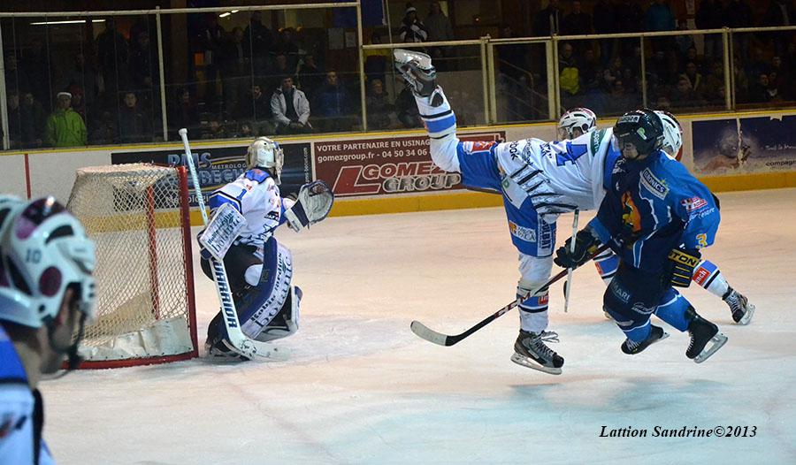 Chamonix  5 - 4 Gap 