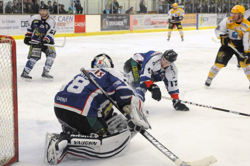Caen  4 - 2 Strasbourg 