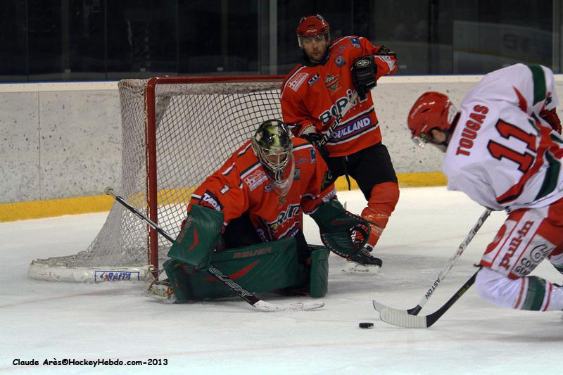 Mont-Blanc 6 - 3 Anglet