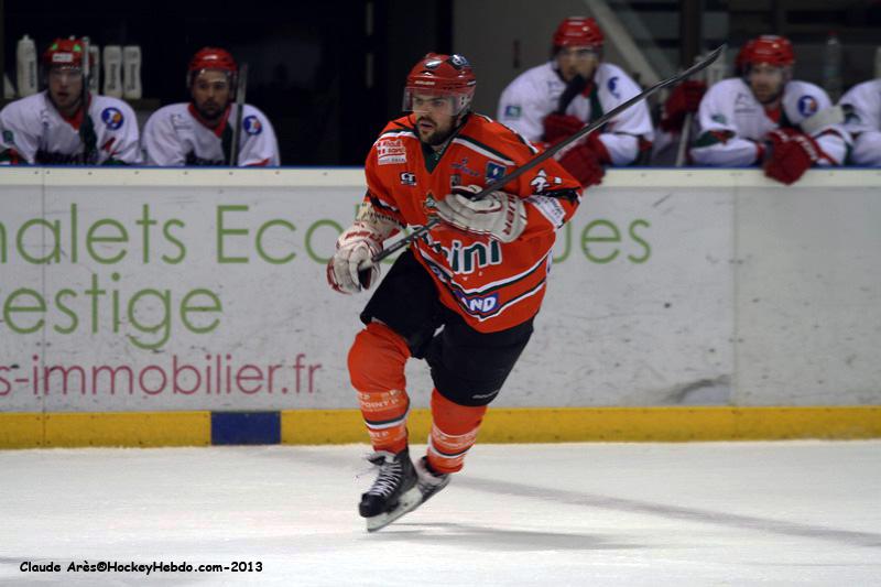 Mont-Blanc 6 - 3 Anglet