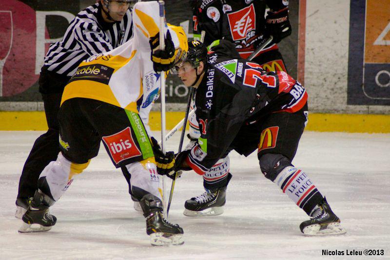 Amiens  5 - 2 Strasbourg 