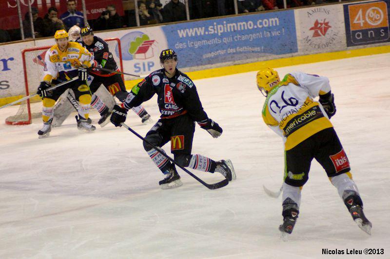Amiens  5 - 2 Strasbourg 