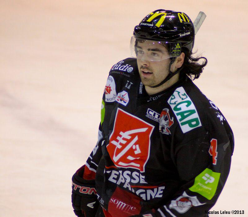 Amiens  5 - 2 Strasbourg 