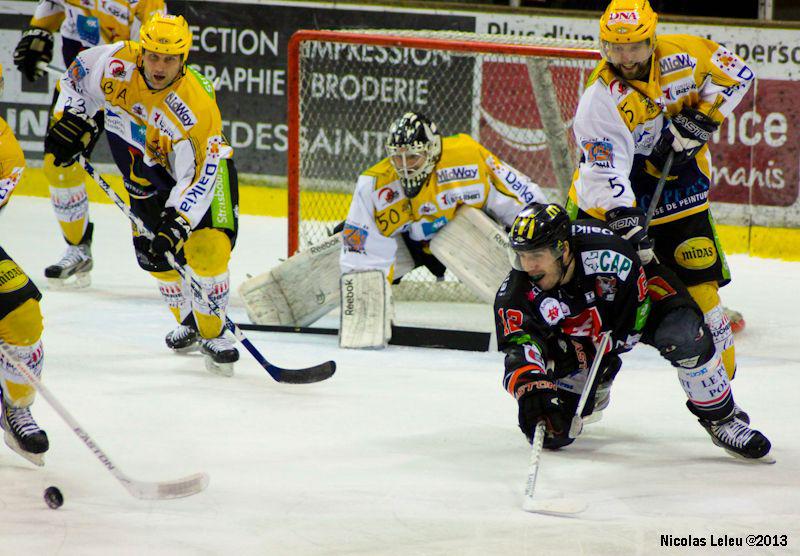 Amiens  5 - 2 Strasbourg 
