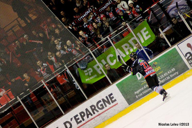 Amiens  5 - 2 Strasbourg 