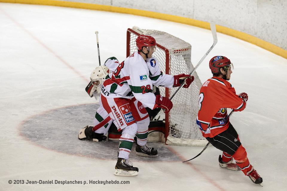 Mont-Blanc 6 - 3 Anglet