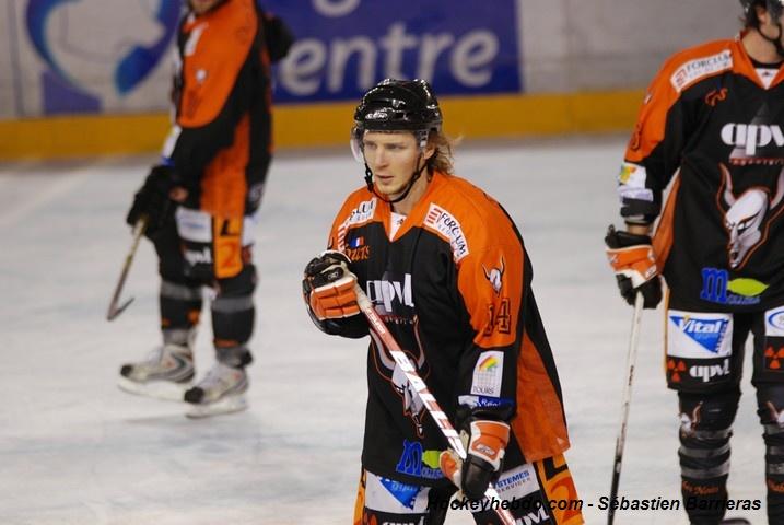 Tours  8 - 4 Garges-lès-Gonesse