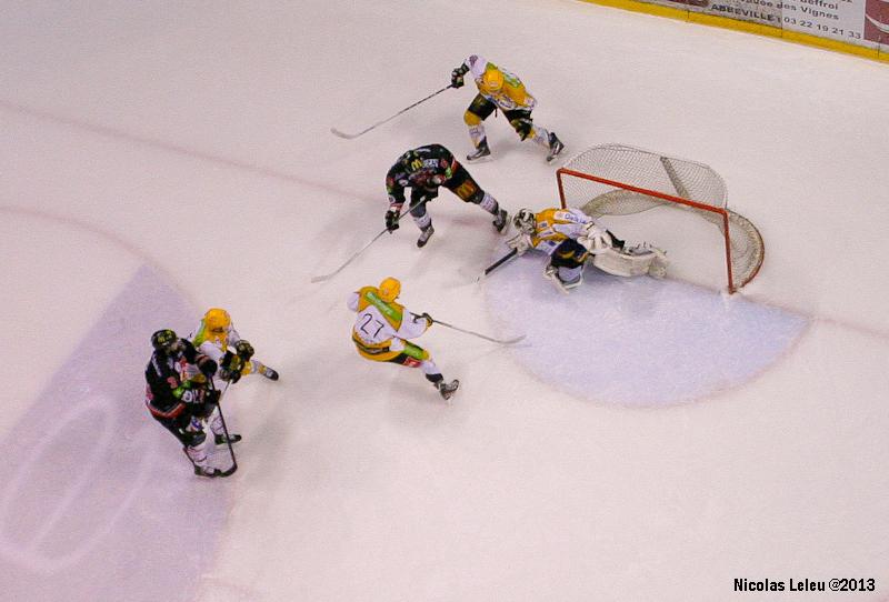 Amiens  4 - 5 Strasbourg 