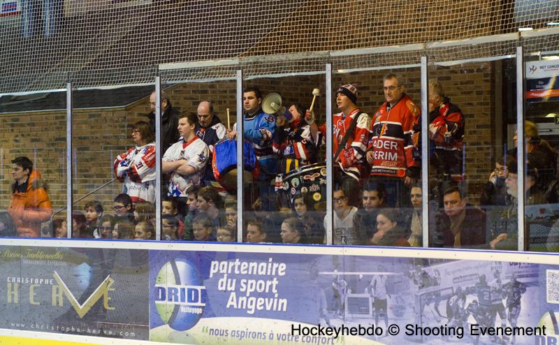 Angers  3 - 0 Grenoble 
