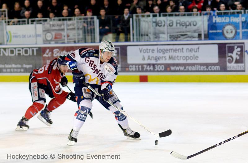 Angers  4 - 1 Grenoble 