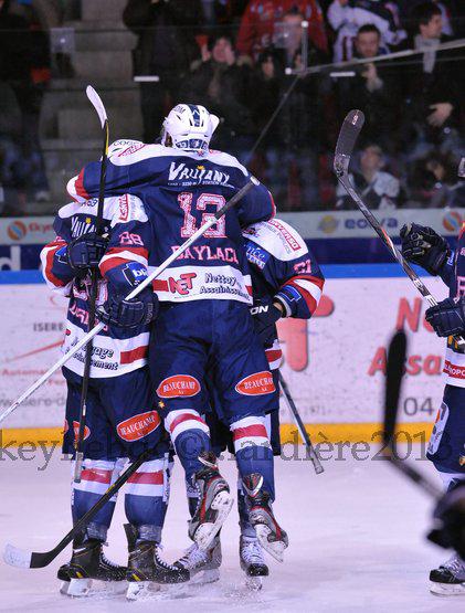 Grenoble  3 - 2 Angers 