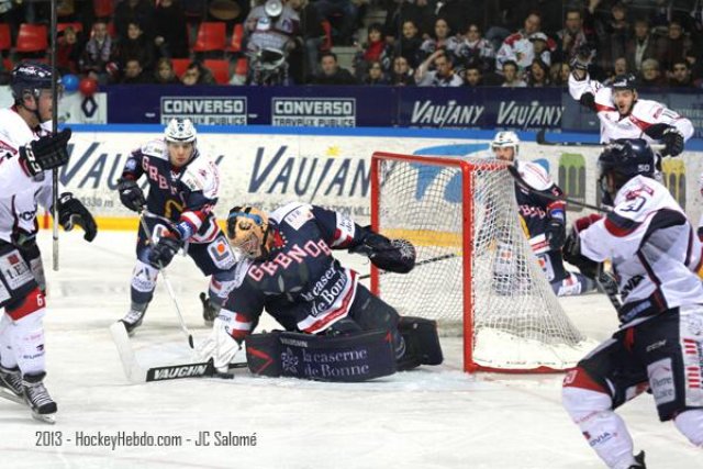 Photo hockey match Grenoble  - Angers  le 08/03/2013