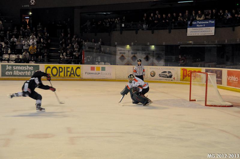 Bordeaux 2 - 3 Mont-Blanc