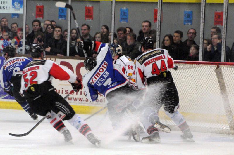 Caen  2 - 0 Mulhouse