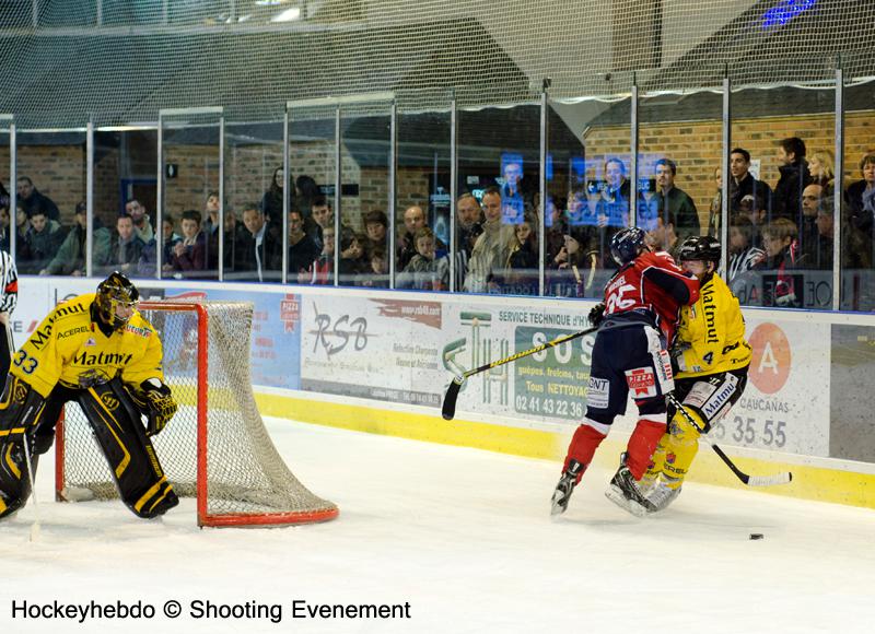 Angers  3 - 5 Rouen