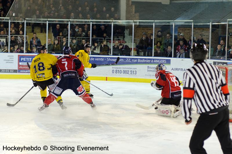 Angers  3 - 5 Rouen