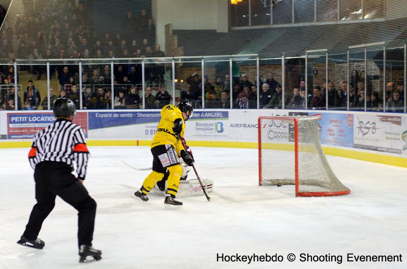 Angers  3 - 5 Rouen