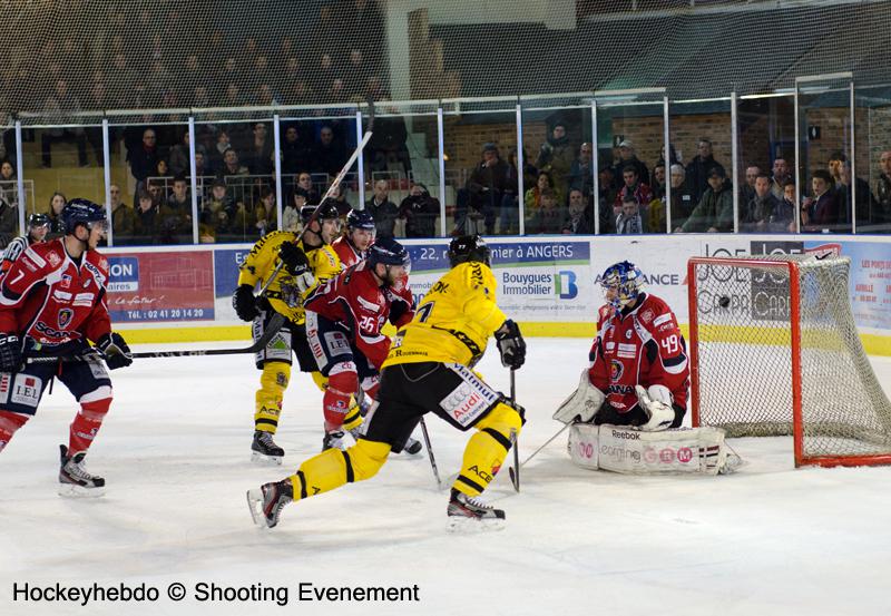 Angers  3 - 5 Rouen