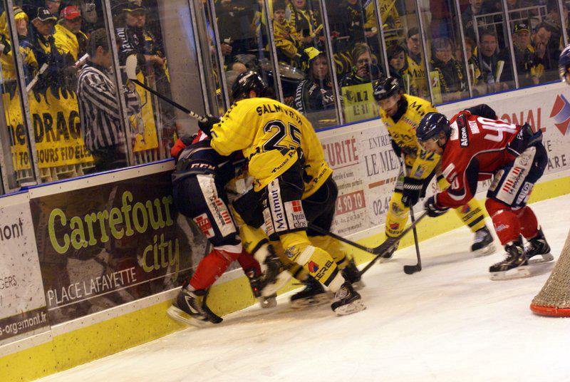 Angers  3 - 5 Rouen