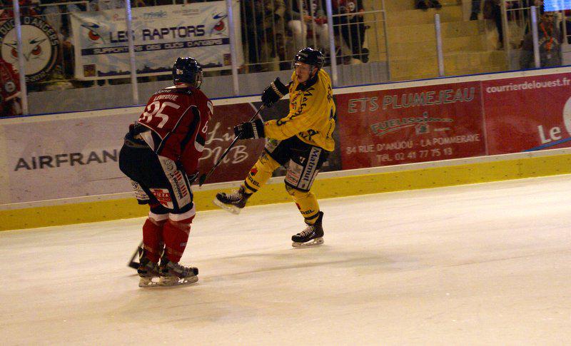 Angers  3 - 5 Rouen