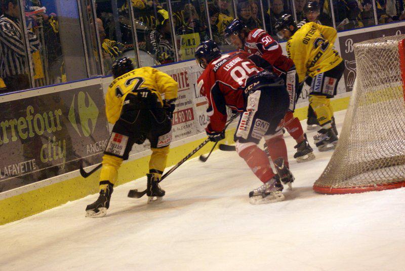 Angers  3 - 5 Rouen