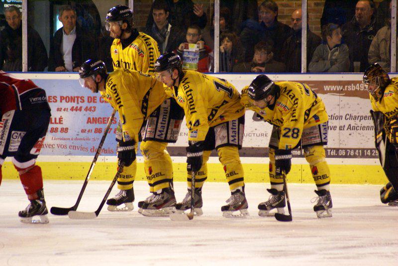 Angers  3 - 5 Rouen