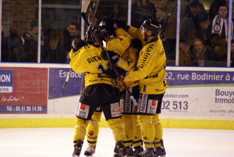 Angers  3 - 5 Rouen