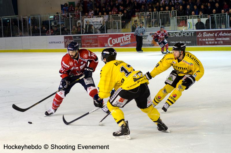 Angers  2 - 3 Rouen