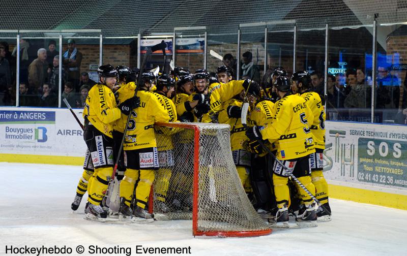 Angers  2 - 3 Rouen