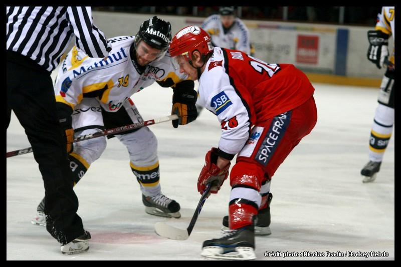Briançon  4 - 6 Rouen