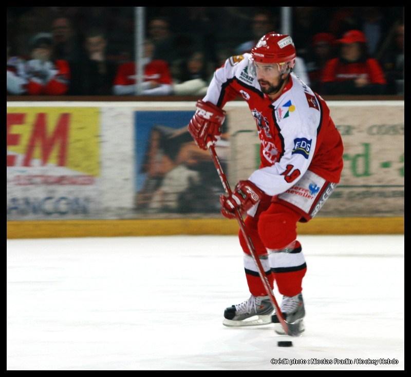Briançon  4 - 6 Rouen