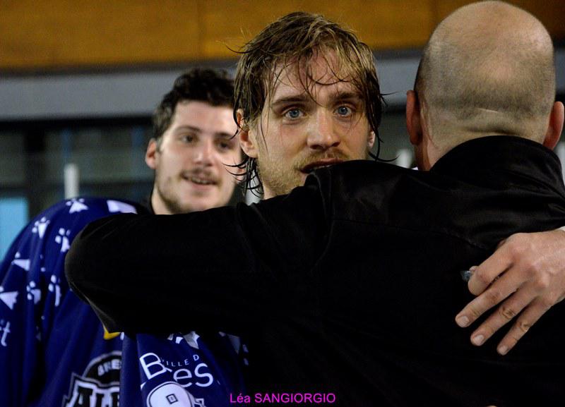 Brest  5 - 4 Lyon