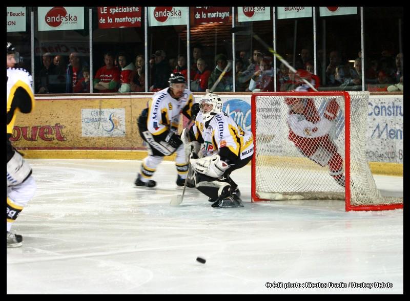 Briançon  4 - 6 Rouen