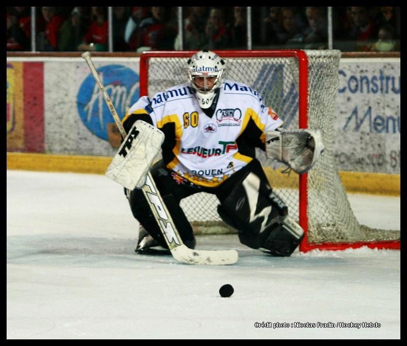Briançon  4 - 6 Rouen