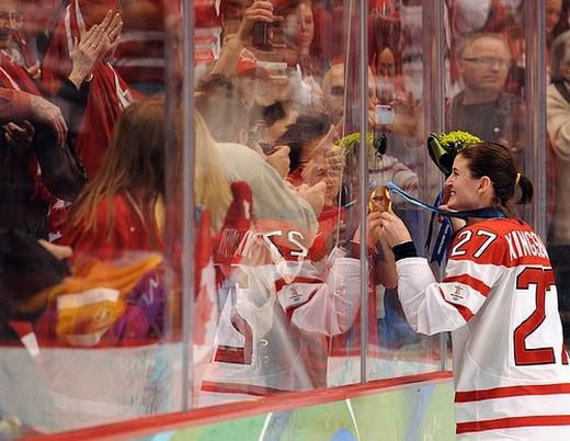 Photo hockey Gina Kingsbury, du titre olympique à Vaujany - Hockey Féminin