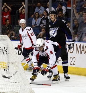 Photo hockey 50 ème but pour Ovechkin - NHL : National Hockey League - AHL