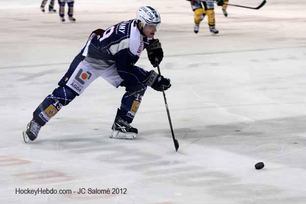 Photo hockey Aquino à Innsbruck - Ligue Magnus : Grenoble  (Les Brûleurs de Loups)