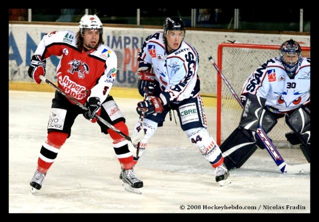 Photo hockey Briançon : sélections nationales - Hockey en Europe : Briançon  (Les Diables Rouges)